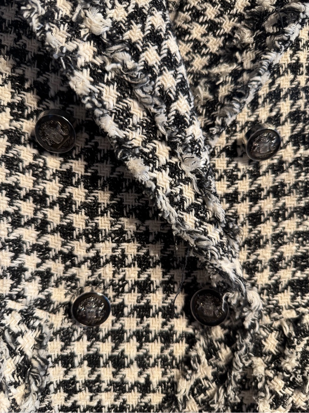 Veronica Beard Black & White Houndstooth Double-Breasted Tweed Blazer - Picture 5 of 6